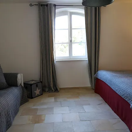 Apartment Gutshof In Seenaehe *